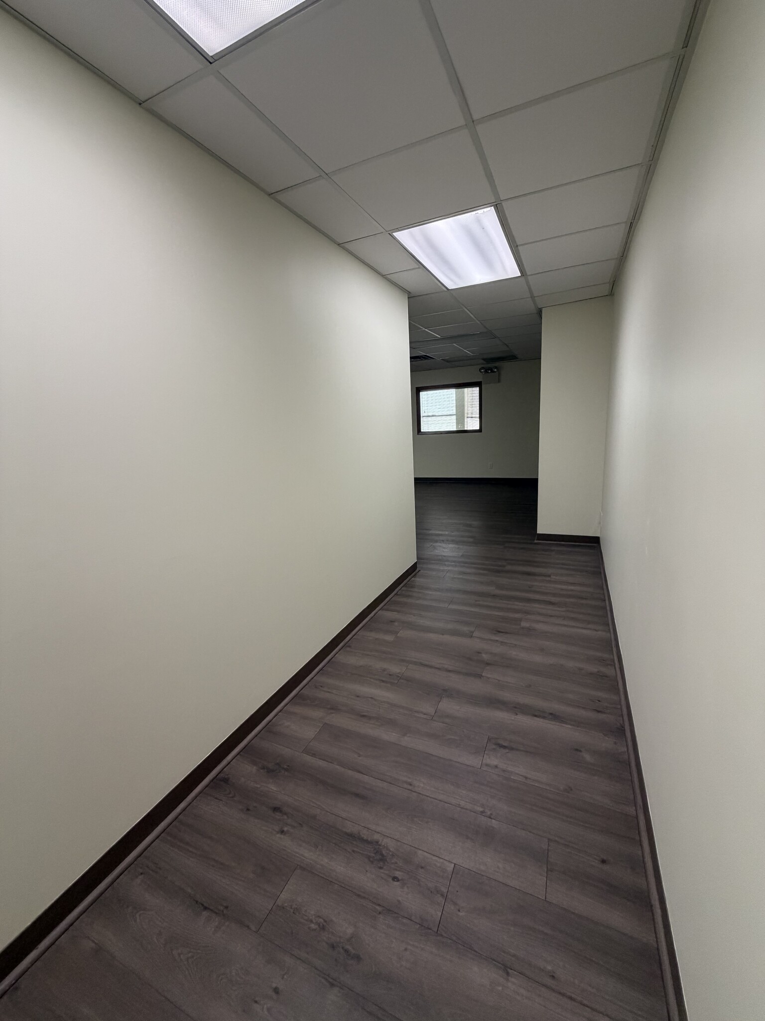 1515 N Harlem Ave, Oak Park, IL for lease Interior Photo- Image 1 of 8