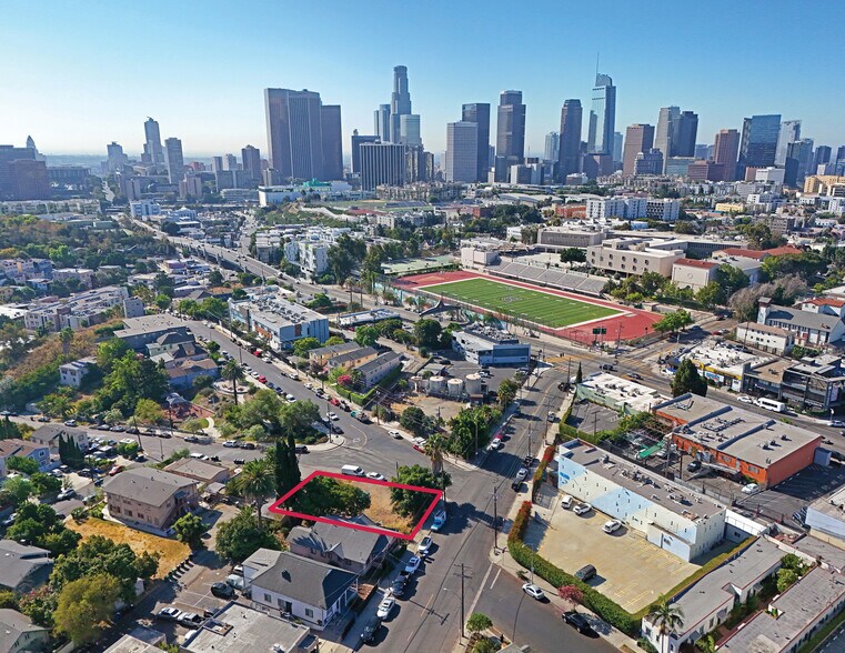202 Belmont Ave, Los Angeles, CA à vendre - Photo du bâtiment - Image 2 de 7
