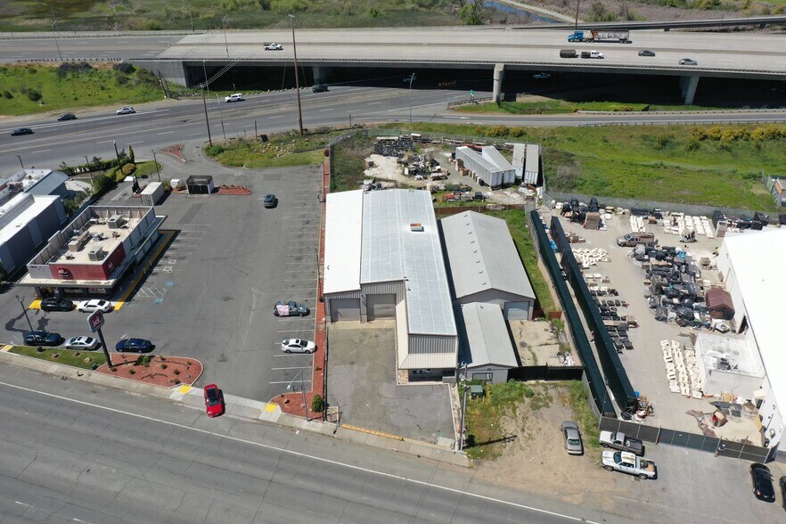 1630 Lewis Brown Dr, Vallejo, CA à vendre - Photo du bâtiment - Image 3 de 7