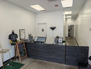 4060-4086 Covington Hwy, Decatur, GA for lease Interior Photo- Image 1 of 4
