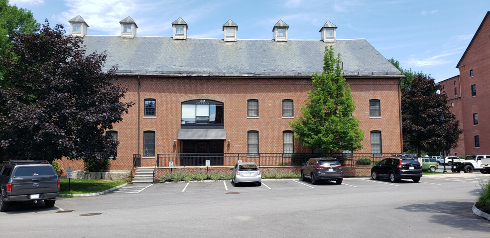 33 Jewell Ct, Portsmouth, NH for lease - Building Photo - Image 1 of 5