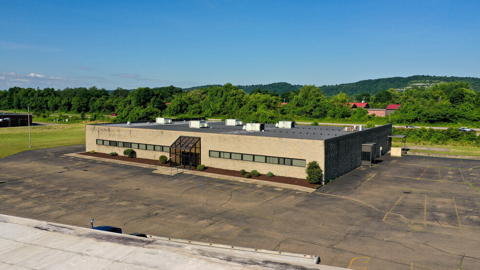 8901 Ohio River Rd, Wheelersburg, OH à vendre - Photo du bâtiment - Image 1 de 1