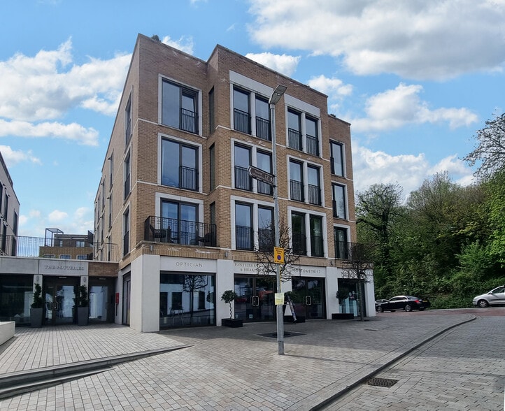 1887 The Pantiles, Tunbridge Wells for sale - Building Photo - Image 2 of 5