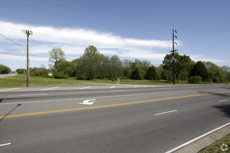 1200 Robinson Rd, Old Hickory, TN for sale - Primary Photo - Image 1 of 1