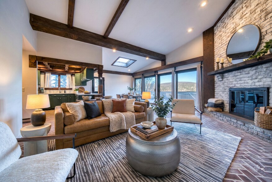 218 NY-296, Windham, NY à vendre - Photo du bâtiment - Image 3 de 73