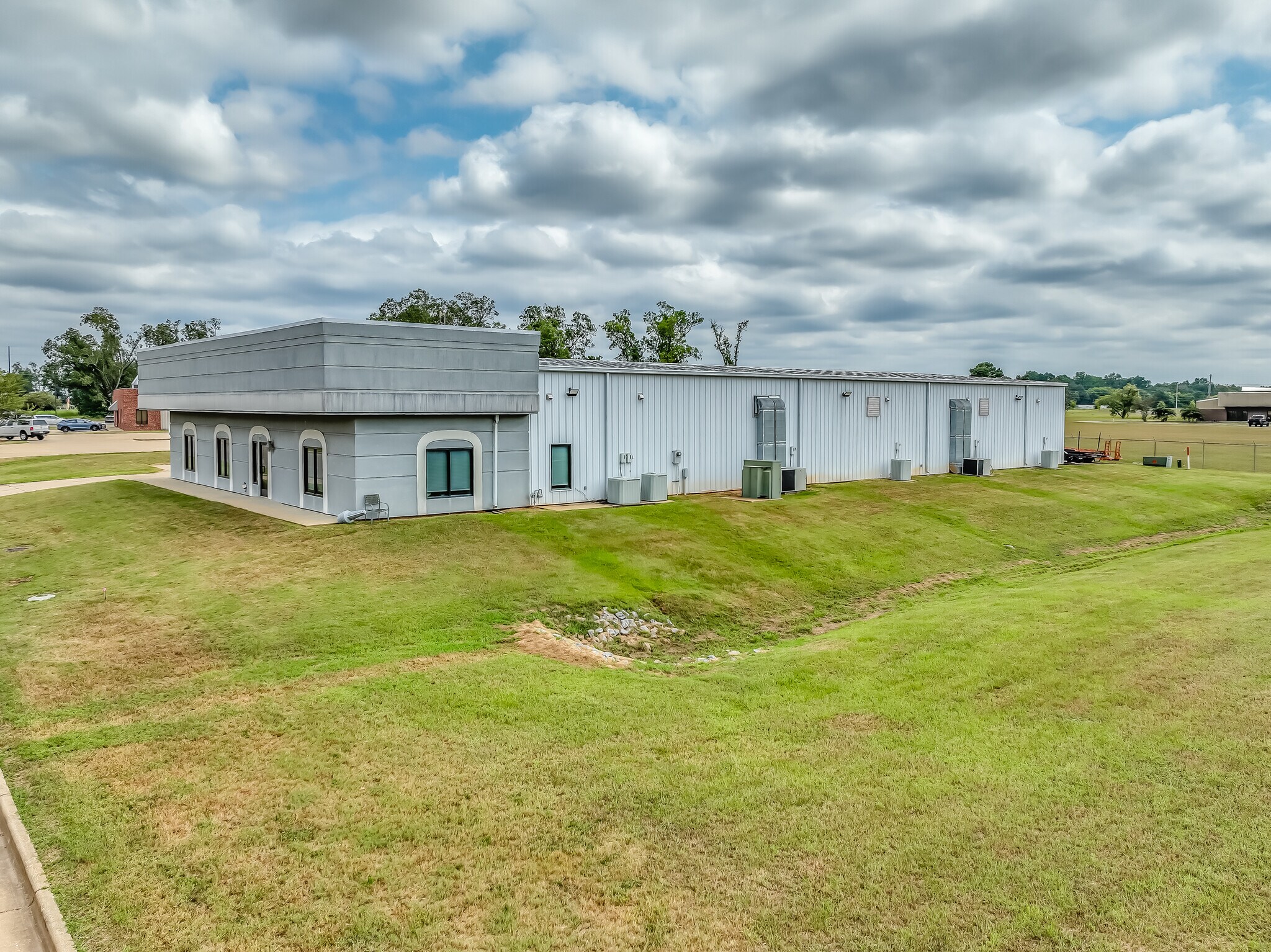 285 Kershaw Industrial Blvd, Montgomery, AL à vendre Photo du bâtiment- Image 1 de 20