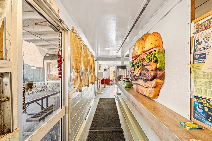 1542 Ambassador Thompson Blvd, Las Animas, CO à vendre - Photo du bâtiment - Image 3 de 12