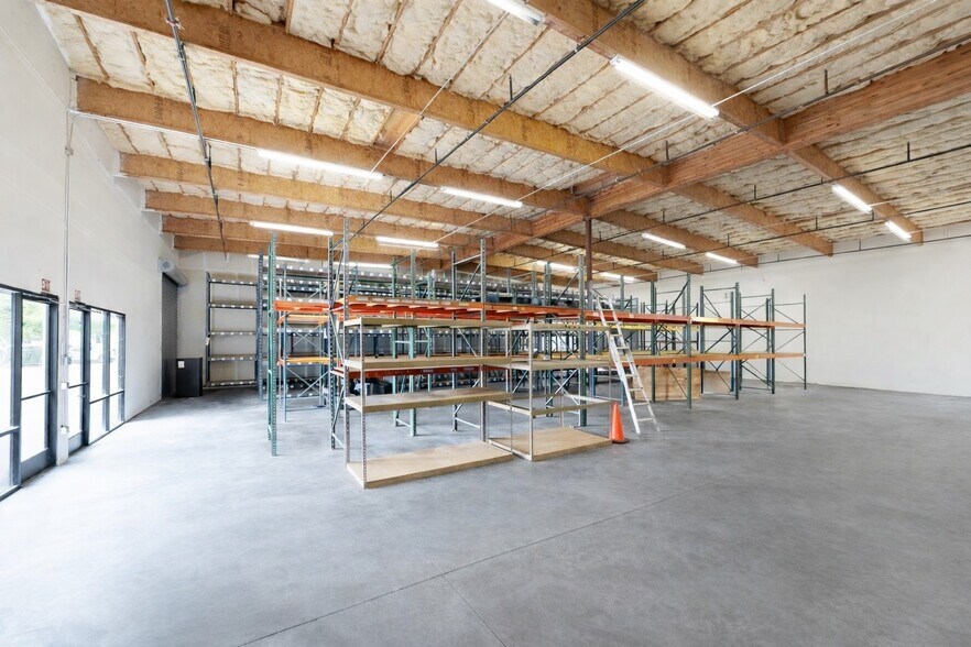 620 Carlson Ct, Rohnert Park, CA à louer - Photo du bâtiment - Image 3 de 5
