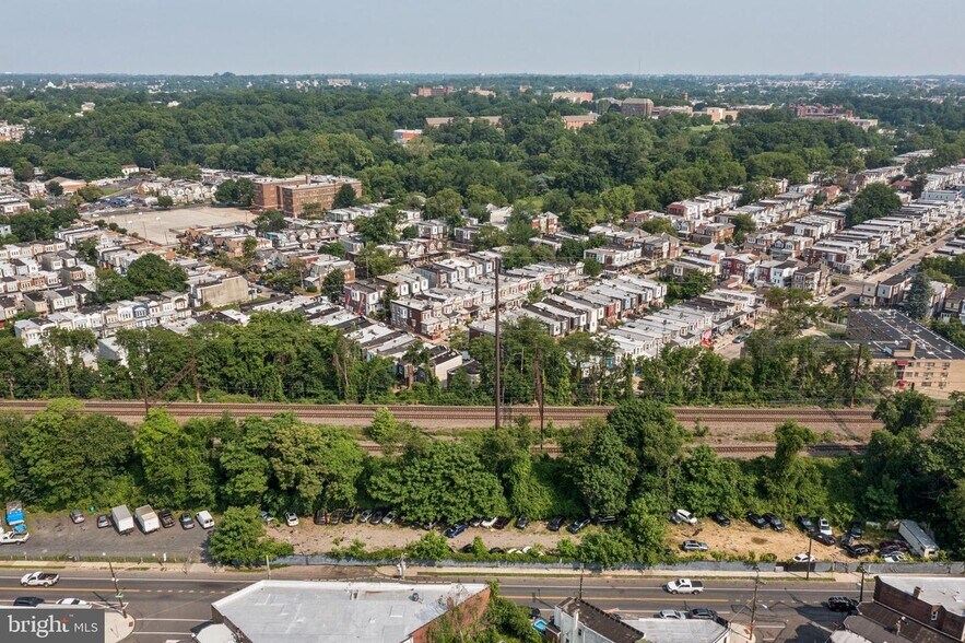 1499 Windrim Ave, Philadelphia, PA à vendre - Photo du bâtiment - Image 3 de 4