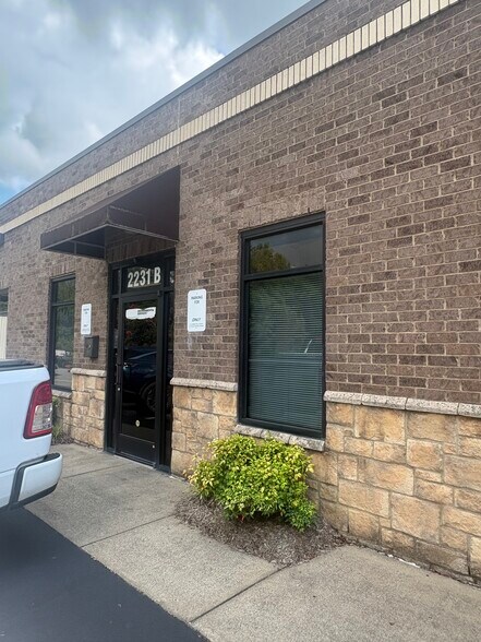 2231 NW Broad St, Murfreesboro, TN for lease - Building Photo - Image 2 of 39
