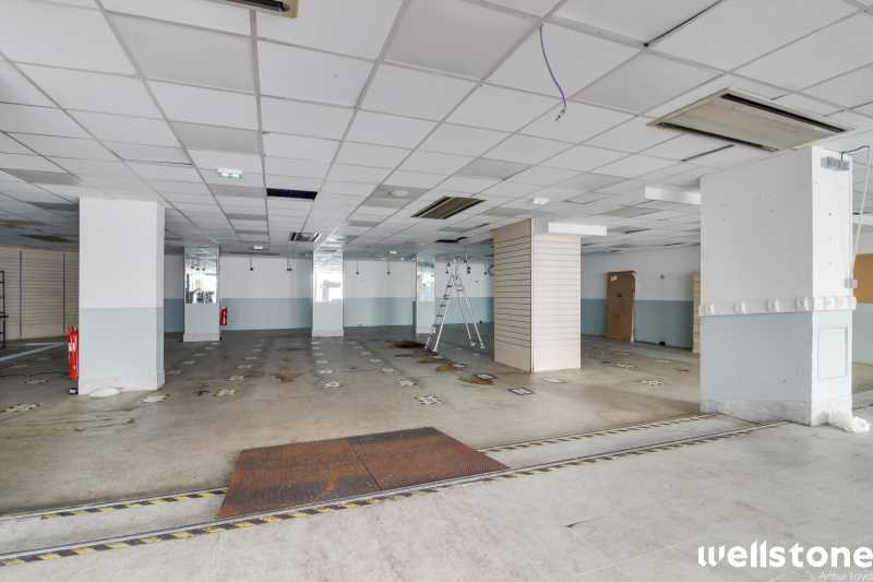 Office/Retail in Paris for lease - Interior Photo - Image 3 of 8