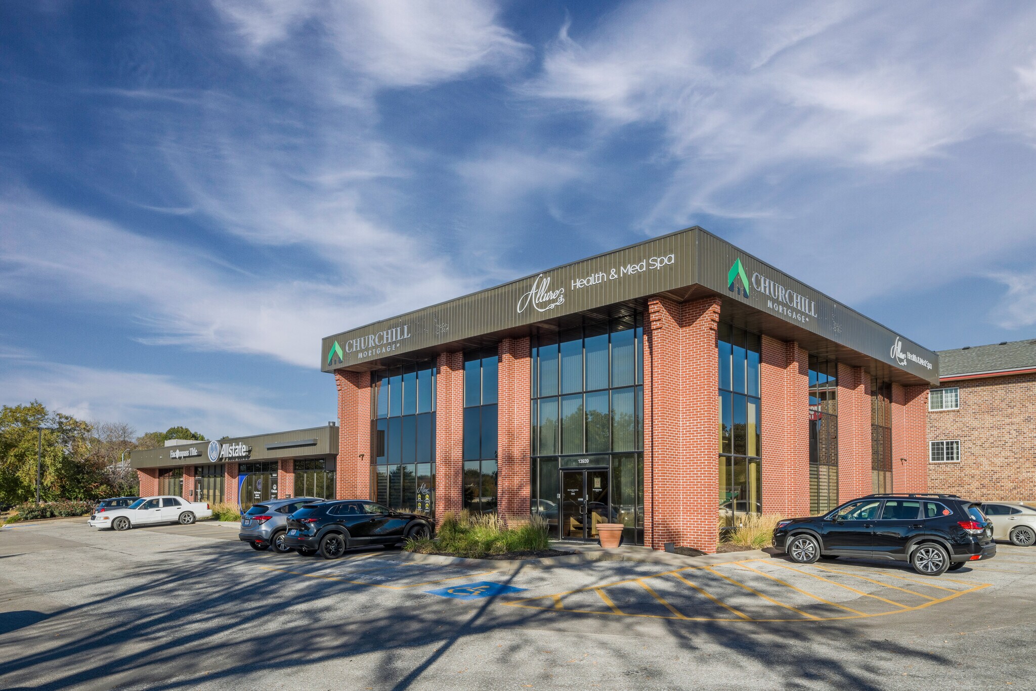 13931-13939 Gold Cir, Omaha, NE à louer Photo principale- Image 1 de 7