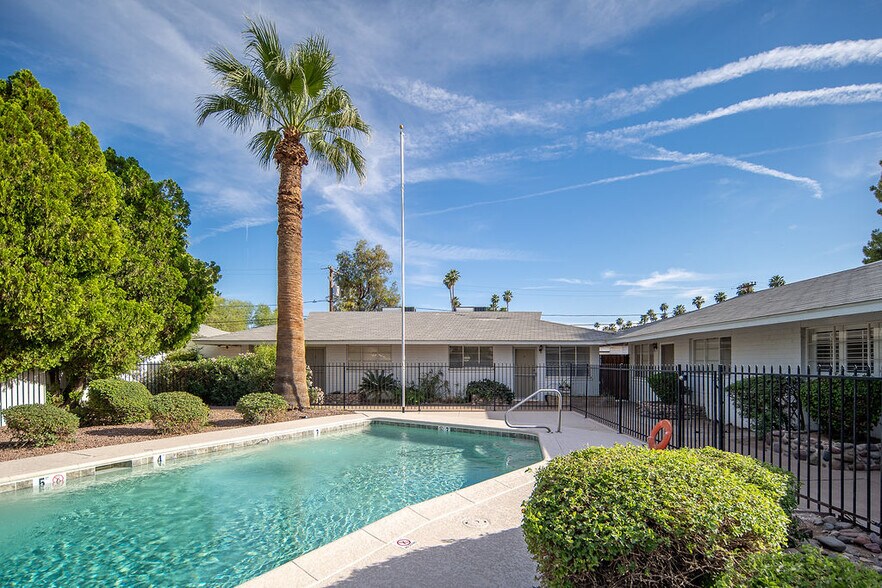 3517 E Montecito Ave, Phoenix, AZ à vendre - Photo du bâtiment - Image 2 de 24