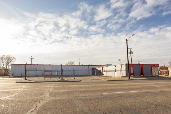Plus de détails pour 901 SW 4th Ave, Amarillo, TX - Industriel à louer
