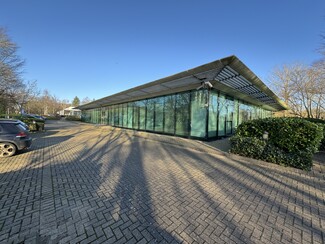 Plus de détails pour 2 Bramley Rd, Milton Keynes - Bureau à louer