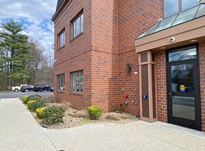 100 Treble Cove Rd, Billerica, MA for lease Building Photo- Image 2 of 5
