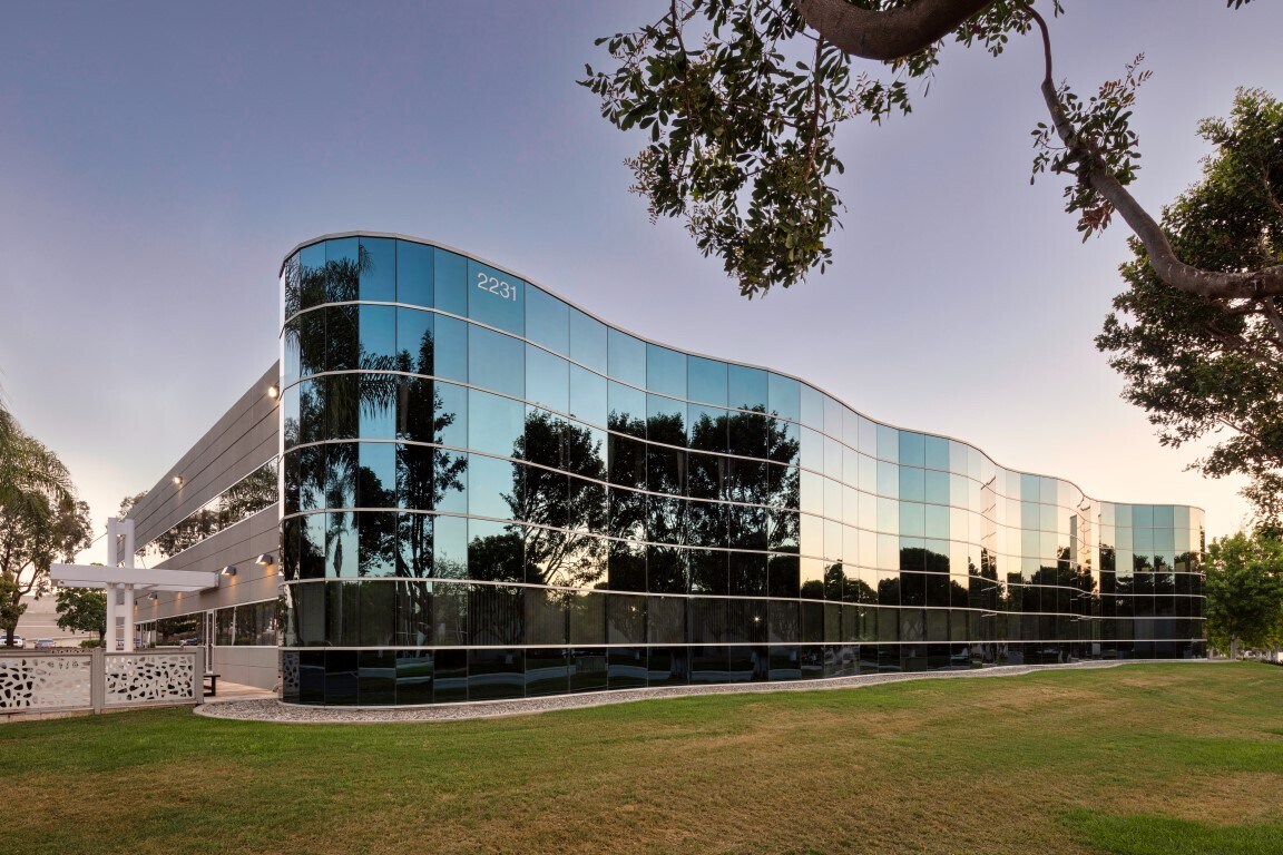 2231 Rutherford Rd, Carlsbad, CA à louer Photo du bâtiment- Image 1 de 15