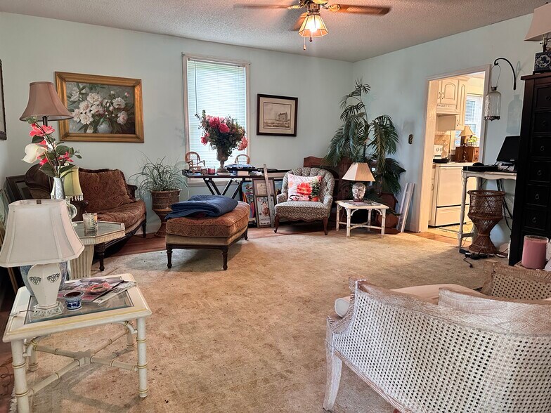 1048 Klondike Rd, State Road, NC à vendre - Photo du bâtiment - Image 3 de 45