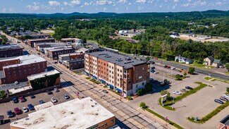 Plus de détails pour 503 Broadway St S, Menomonie, WI - Commerce de détail à louer