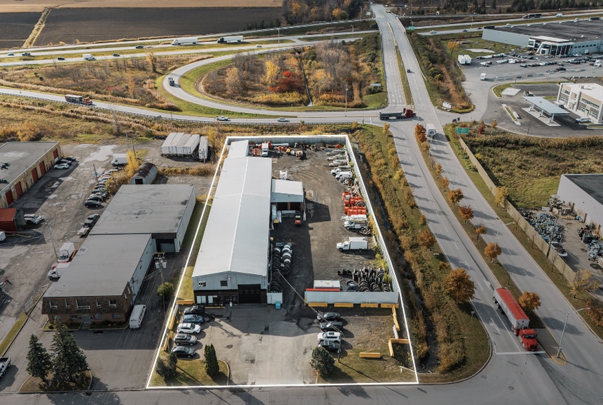 2375 Boul Ford, Châteauguay, QC à louer - Aérien - Image 2 de 6