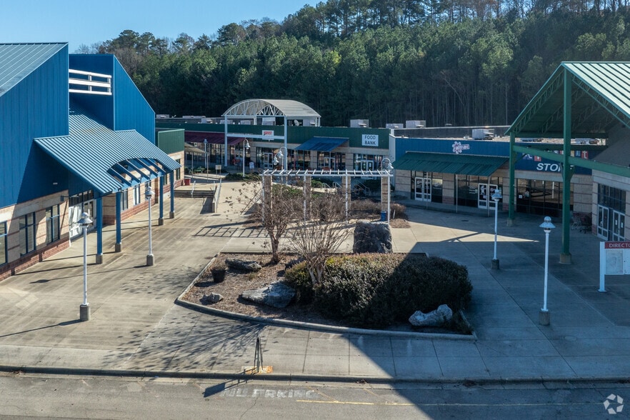 4500 Splash Adventure Pky, Bessemer, AL for sale - Building Photo - Image 2 of 24