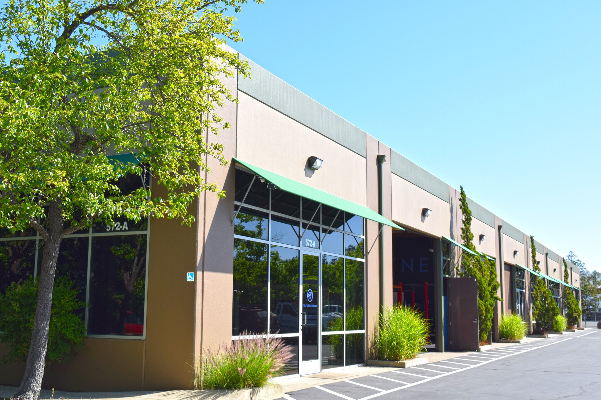 572 Martin Ave, Rohnert Park, CA for sale Building Photo- Image 1 of 16