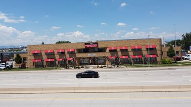 2555 S Santa Fe Dr, Denver, CO for lease Interior Photo- Image 2 of 6