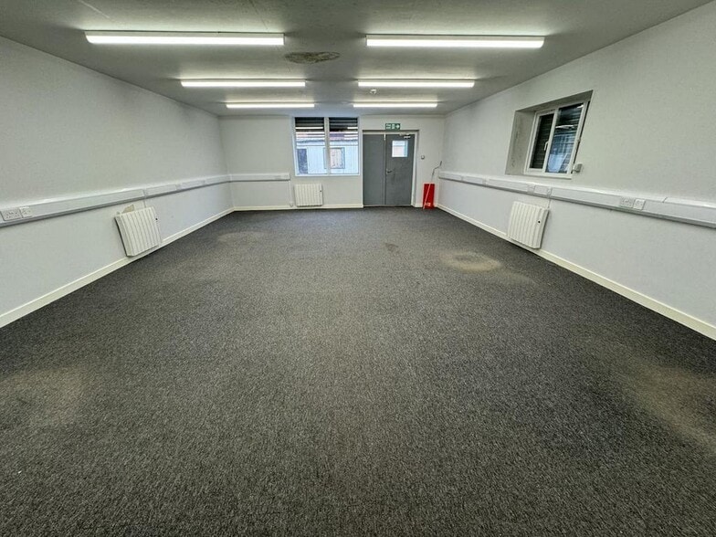 Lyng Ln, West Bromwich for lease - Building Photo - Image 2 of 13