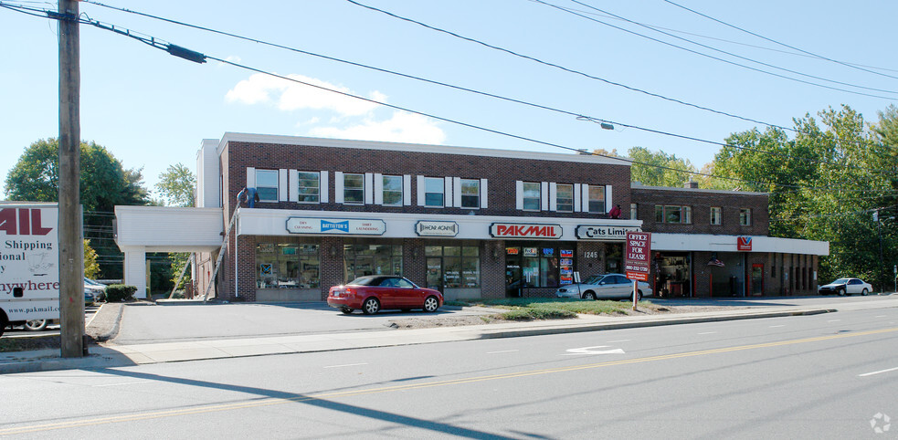 1245 Farmington Ave, West Hartford, CT for sale - Primary Photo - Image 1 of 1