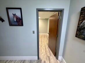 911 S 8th St, Fernandina Beach, FL à louer Photo intérieure- Image 2 de 5