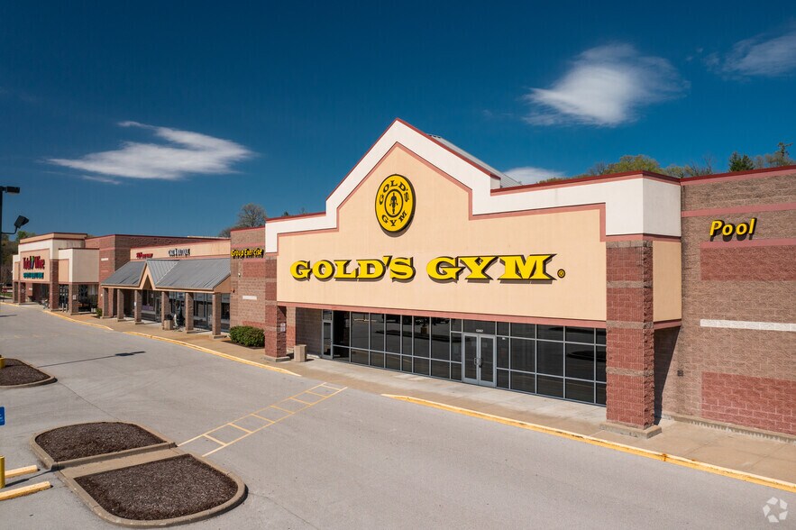 13901 Manchester Rd, Manchester, MO for lease - Building Photo - Image 1 of 8