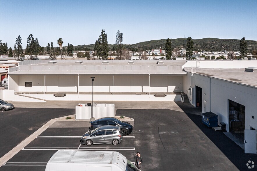 499 Nibus, Brea, CA à louer - Photo du bâtiment - Image 2 de 5
