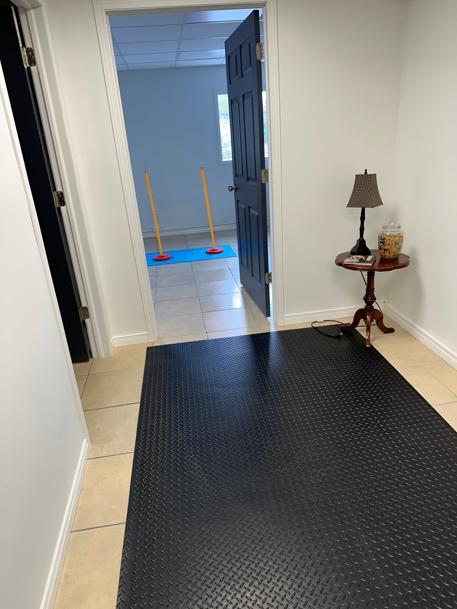 21 College St W, Belleville, ON for lease Interior Photo- Image 1 of 3