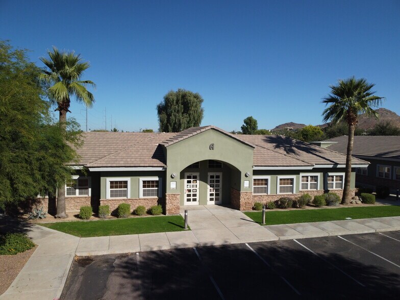 14001 N 7th St, Phoenix, AZ à louer - Photo du bâtiment - Image 1 de 9