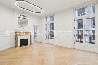57 Avenue Franklin D. Roosevelt, Paris for lease Interior Photo- Image 1 of 9