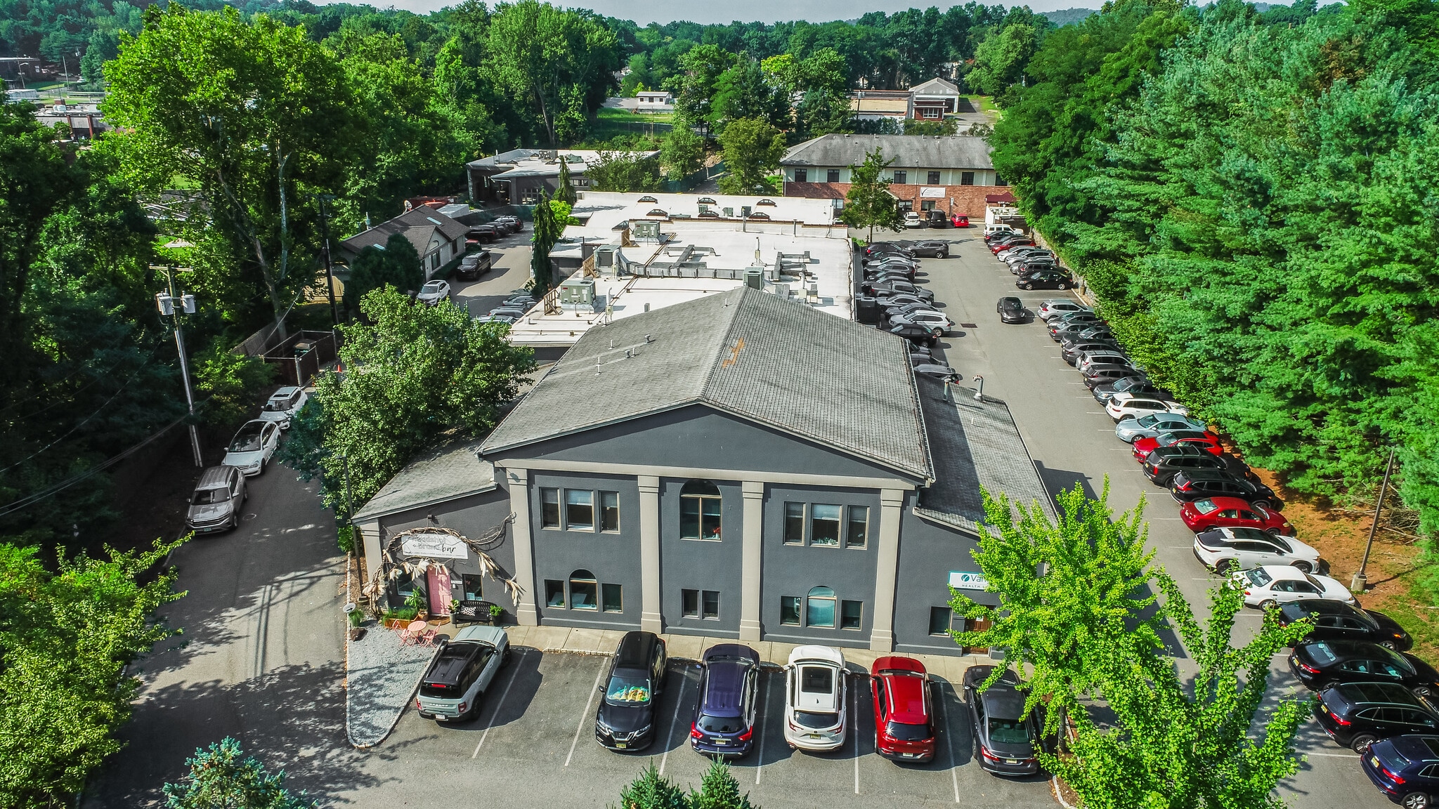 271 Grove Ave, Verona, NJ for lease Primary Photo- Image 1 of 6