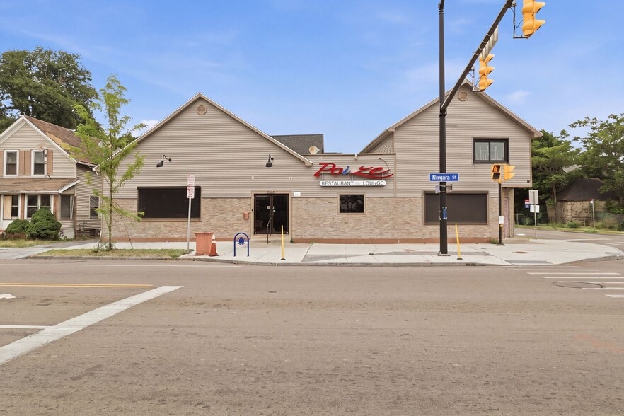 2081 Niagara St, Buffalo, NY for sale - Building Photo - Image 3 of 49