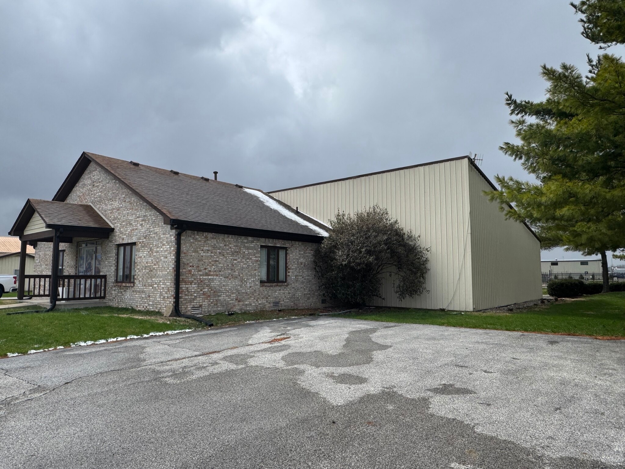 780 International Dr, Franklin, IN for lease Primary Photo- Image 1 of 2