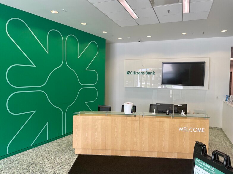 480 Jefferson Blvd, Warwick, RI à louer - Photo intérieure - Image 3 de 14