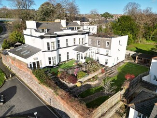 Plus de détails pour Landscore Close, Teignmouth - Soins de santé à vendre