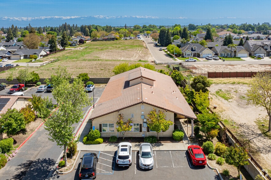 4150 S Demaree St, Visalia, CA for lease - Aerial - Image 2 of 9