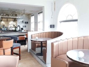 2 Barrington Rd, Altrincham à louer Hall d’entrée- Image 2 de 3