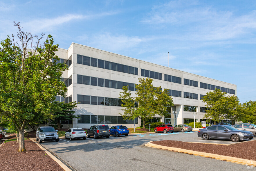 111 Continental Dr, Newark, DE for lease - Building Photo - Image 1 of 7