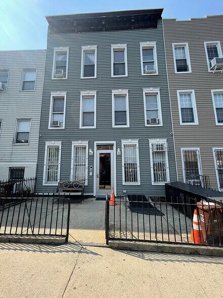 144 23rd St, Brooklyn, NY à vendre - Photo du bâtiment - Image 1 de 13