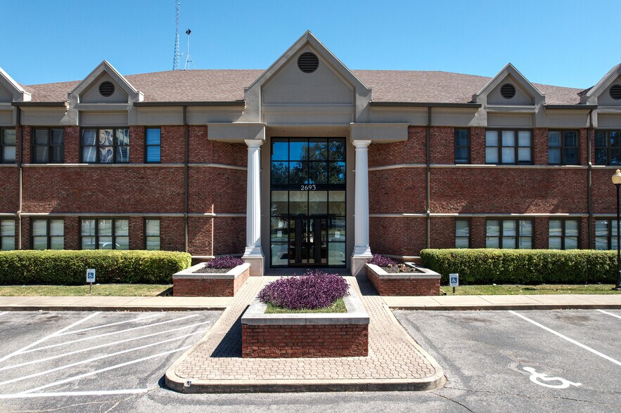 2693 Union Avenue Ext, Memphis, TN à louer - Photo du bâtiment - Image 2 de 13