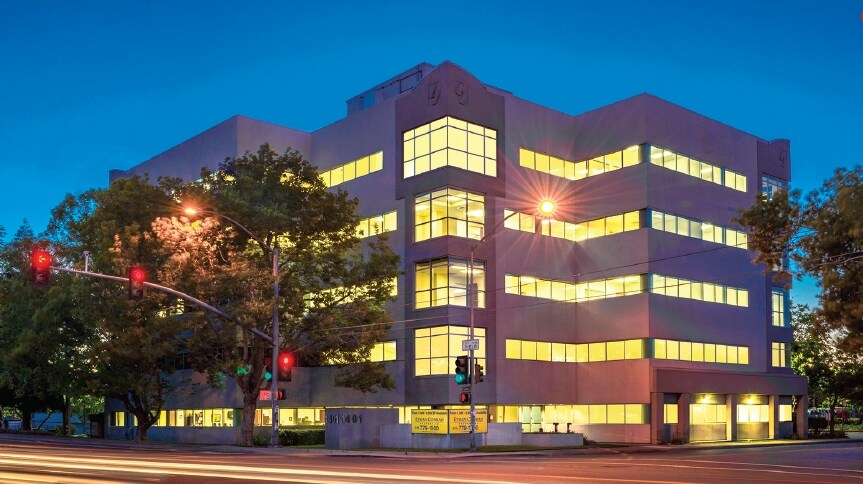 1401 El Camino Ave, Sacramento, CA à louer - Photo du bâtiment - Image 1 de 15