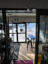 1023-1031 Teron Rd, Ottawa, ON à louer Hall d’entrée- Image 1 de 3