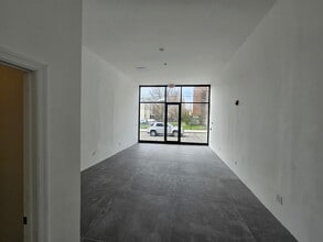 364 Summit Ave, Jersey City, NJ à louer Photo intérieure- Image 1 de 8