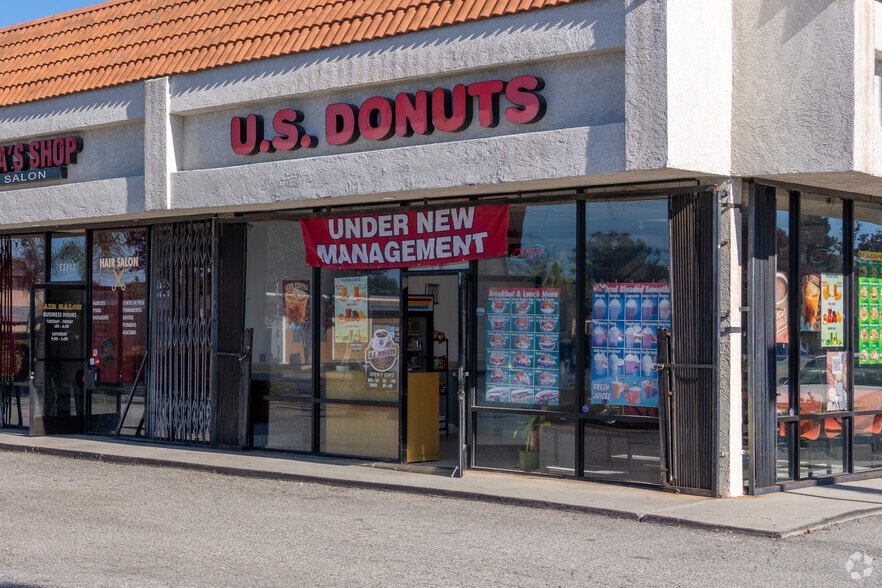 22406-24408 Norwalk Blvd, Hawaiian Gardens, CA for lease - Building Photo - Image 3 of 4