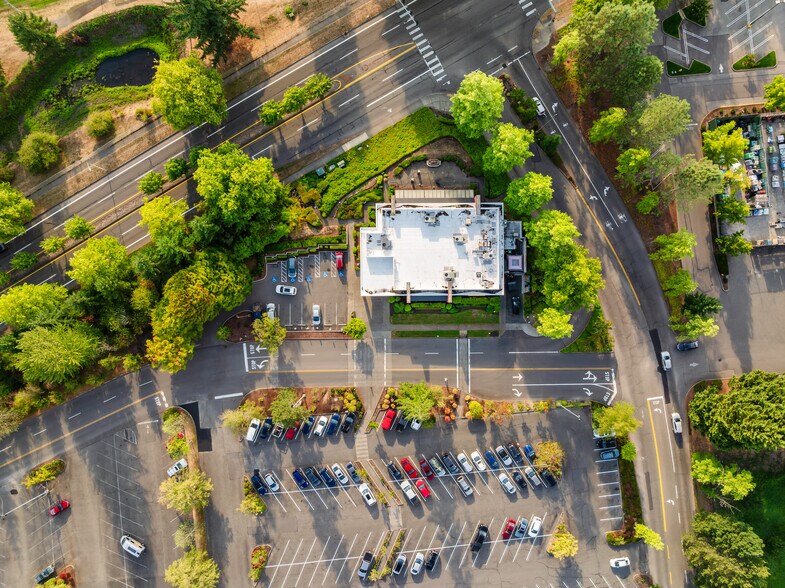 600 Cooper Point Rd SW, Olympia, WA à vendre - Photo du bâtiment - Image 2 de 11